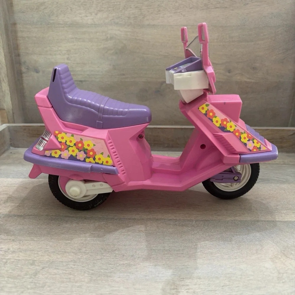 Barbie Around‎ Town Scooter Pink Mattel 1989 Vintage